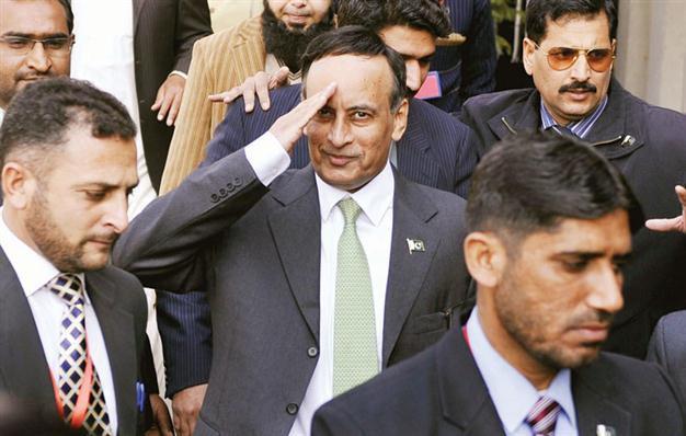 Court decision eases tension in Pakistan