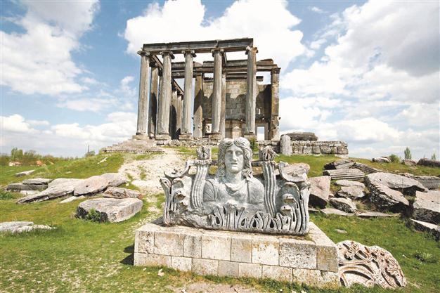 Museum, ancient site incomes rising