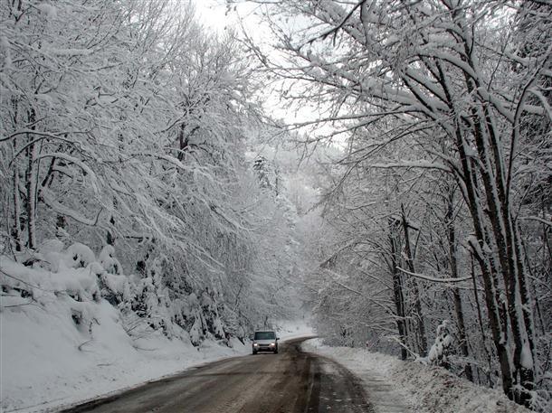 Cold weather disrupts life throughout Turkey