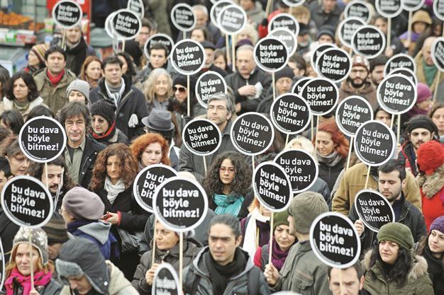 Dink lawyers warn over hasty verdict