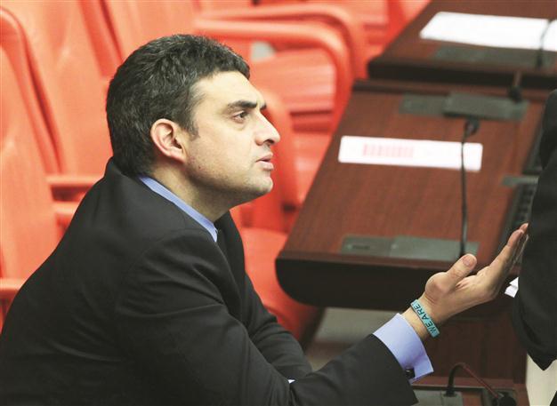 2012 year of crisis, deputy warns