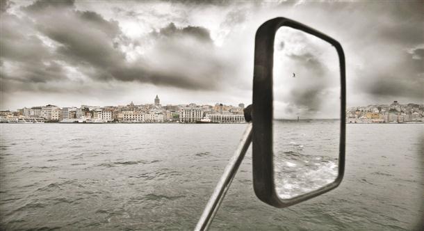 Istanbul Modern presents selection from its photography collection