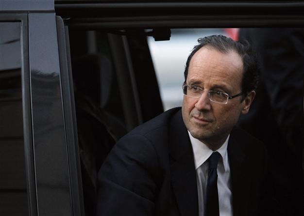 Hollande vows to make ‘genocide’ EU criteria