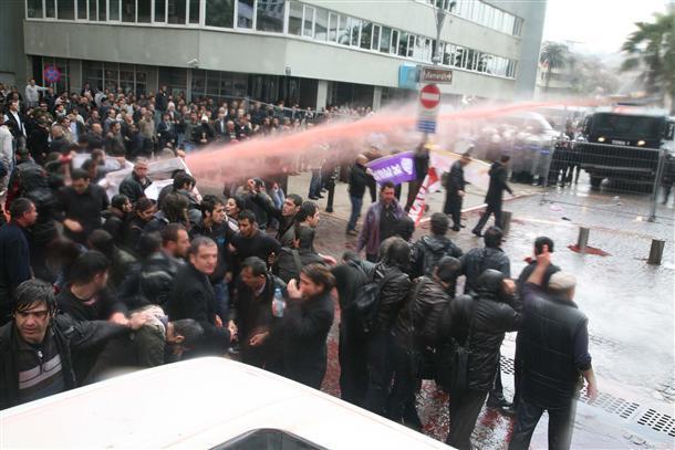 Police clamp down on rally in Turkey