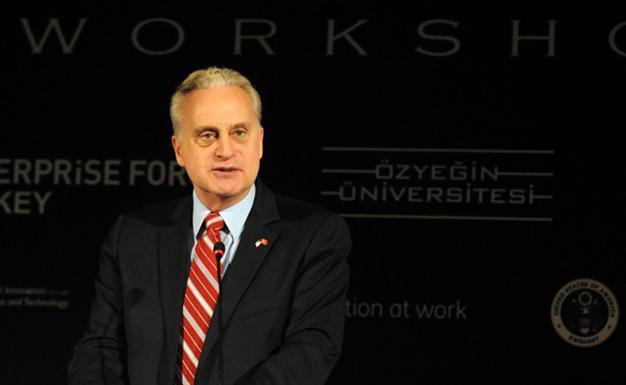 Armed intervention into Syria last resort, US envoy to Turkey says