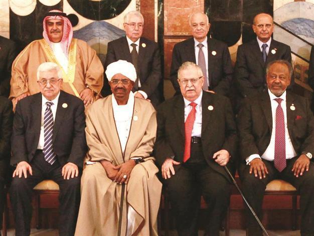 Low-profile turnout hits Baghdad summit