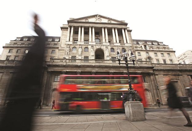UK Central Bank approves to pump cash