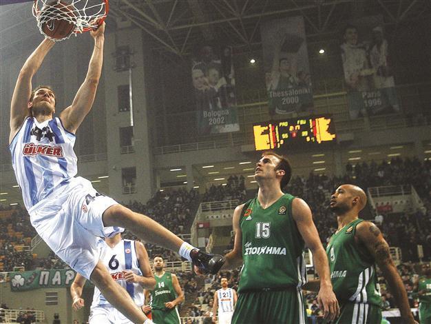 Fener in must-win game for survival