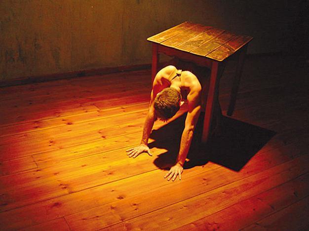 Performance art project at Salon İKSV