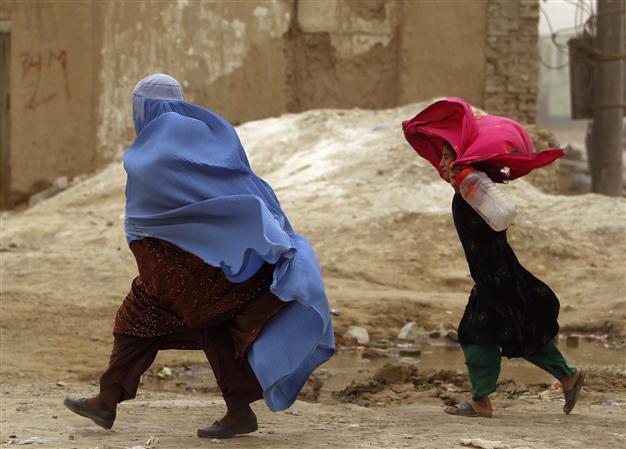 Rights group: Afghan police, courts failing women