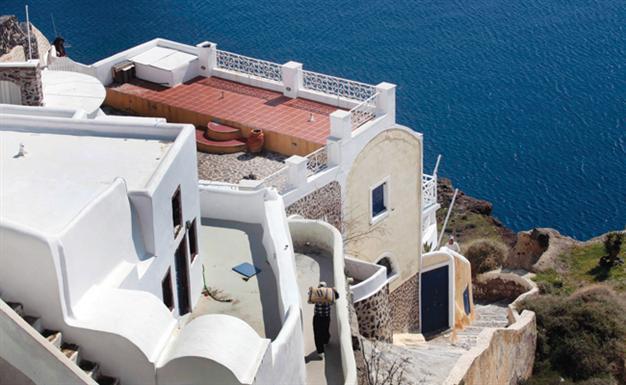 Greece seeks local buyers for vast privatization bids