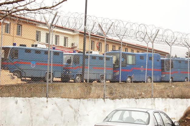 Report advises legal action in juvenile jail