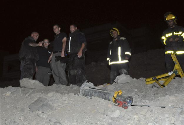 Rocket hits south Israel resort town