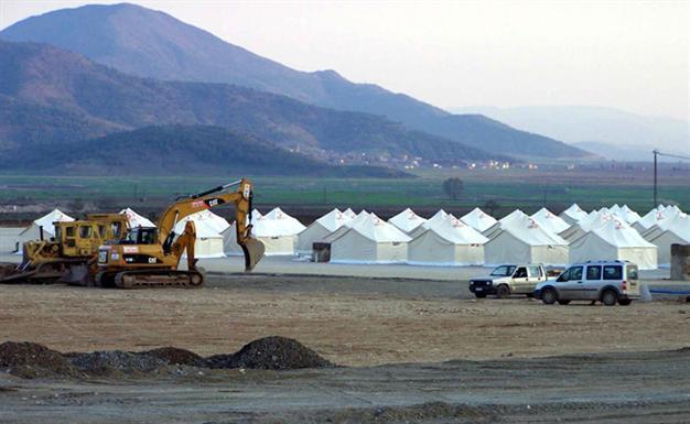 1,000 Syrian refugees flee to Turkey in single day: official