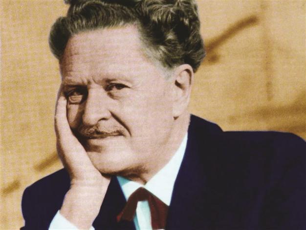 Nazım Hikmet poem on view at London’s subway station