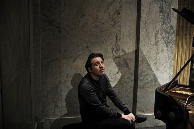 Turkish minister calls on Fazıl Say to stay