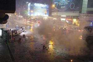 Galatasaray handed over league trophy in the dark