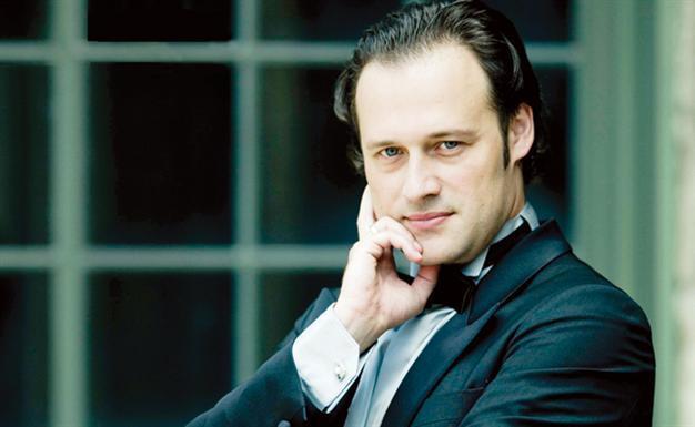 Borusan Istanbul Philharmonic takes the stage