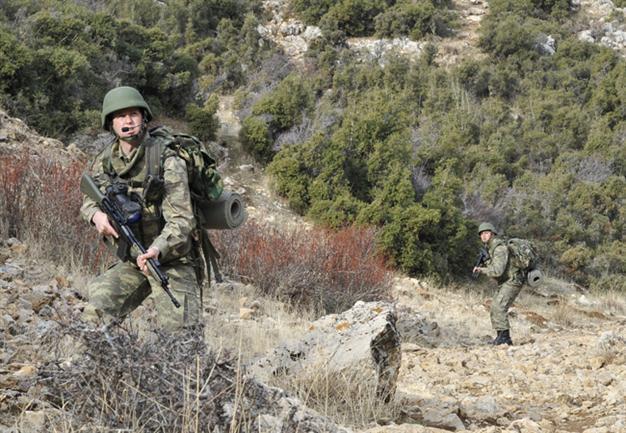 Turkish soldier killed in mortar attack in countrys southeast