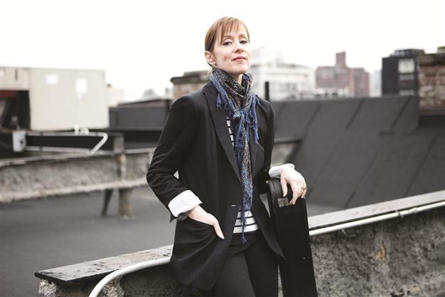 Suzanne Vega to take Salon İKSV stage