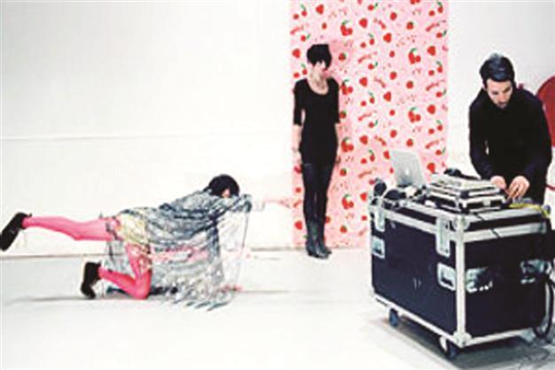 Dance performance at theater fest