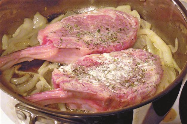 Oven-baked lamb cutlets