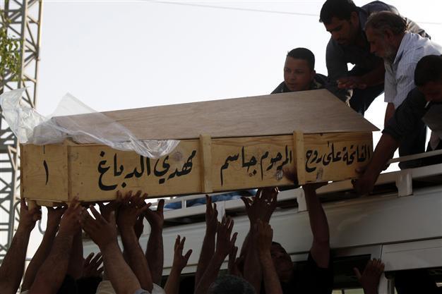 Gunmen massacre Iraqi family