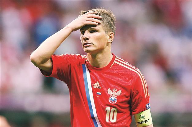 Arshavin risks axe over Russia fan jibe