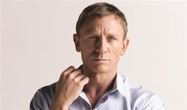 Bond film disappoints shopkeepers in Adana