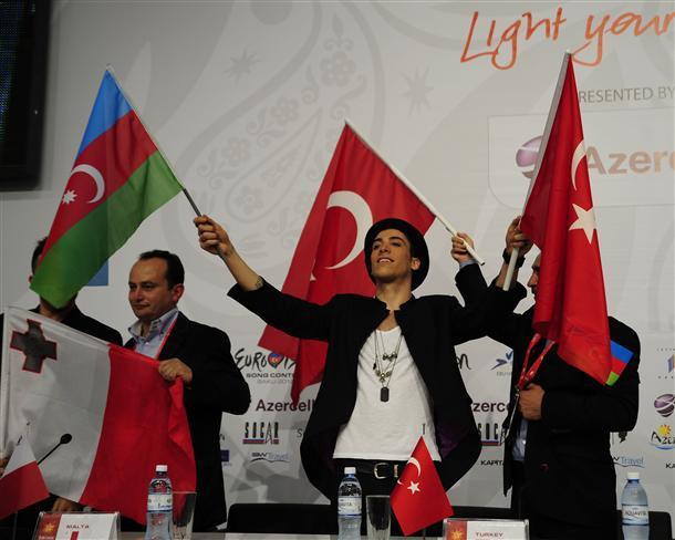 Bonomo continues to Eurovision finals