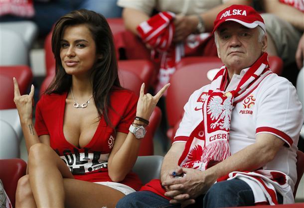 Italy beats Germany 2-1 to reach Euro 2012 final