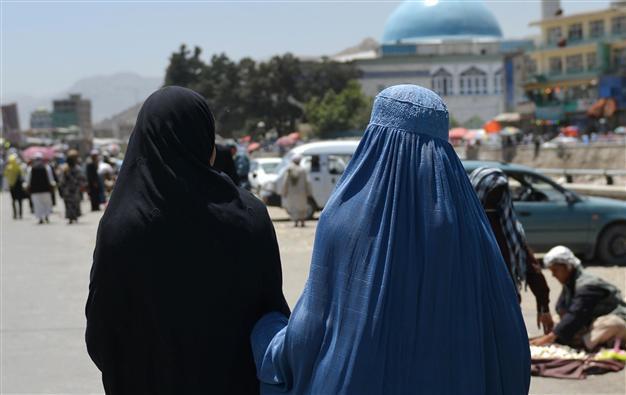 Afghan women protest over womans public execution