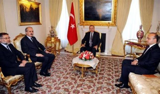 Turkish PM invites conservative party to join AKP