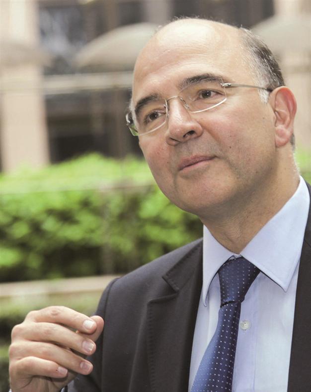 Finance minister calls on Peugeot to cut fewer jobs