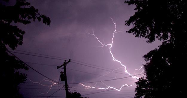 At least 18 dead after US storms cut power in East