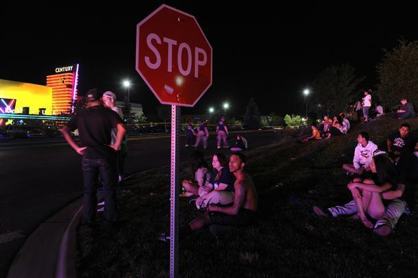 At least 12 killed, 40 wounded in shooting at Dark Knight Rises premiere