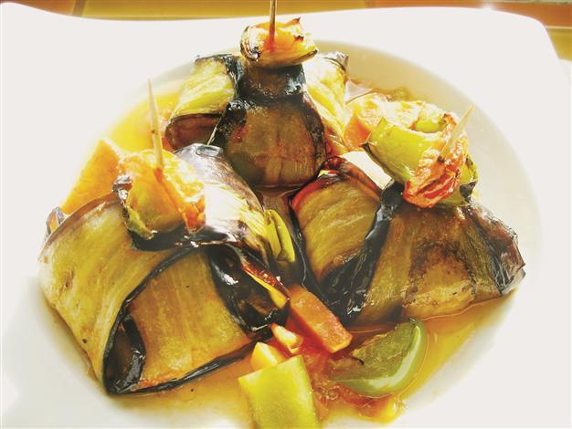 Ramadan cookbook signing in Beyazıt