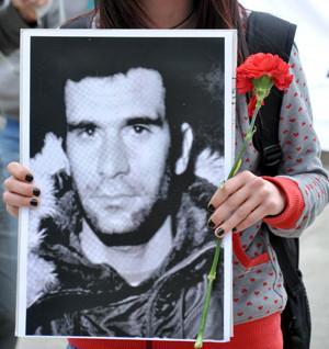 Hammer-and-sickle badge held as evidence in terror case in Turkey