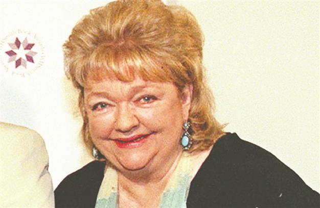 Irish author Maeve Binchy dies aged 72