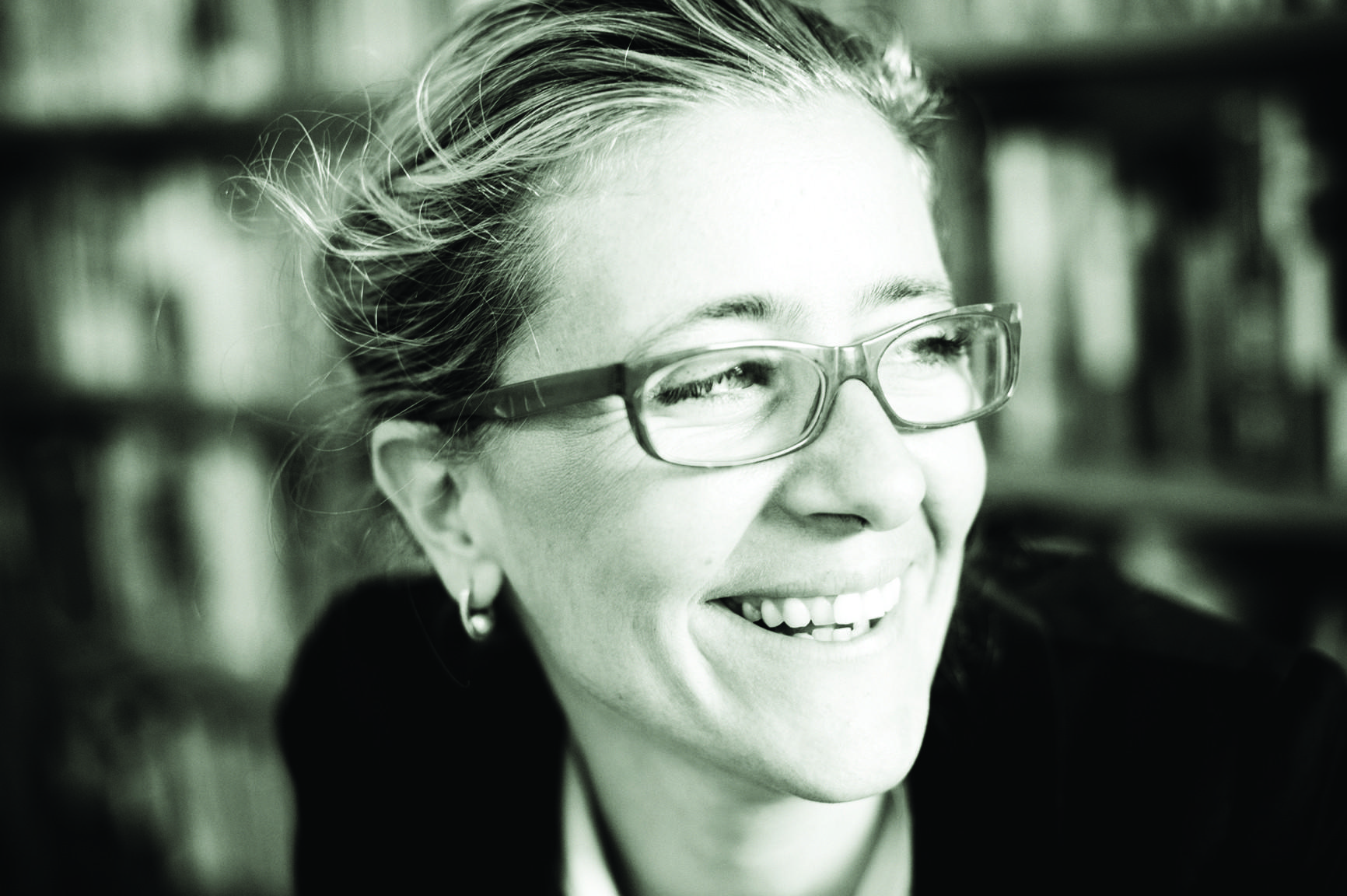 Discovering old traditions with video and performance artwork