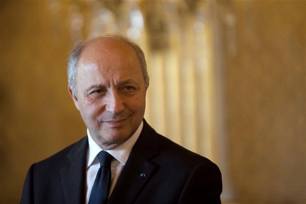 France calls for complete halt to Syria arms sales
