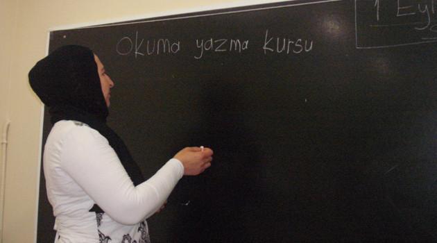 Turkeys Changemakers: Melek Erman Köni makes a difference in migrant womens lives in Istanbul