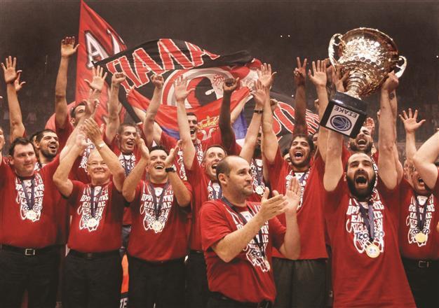 Olympiakos wins Greek basketball