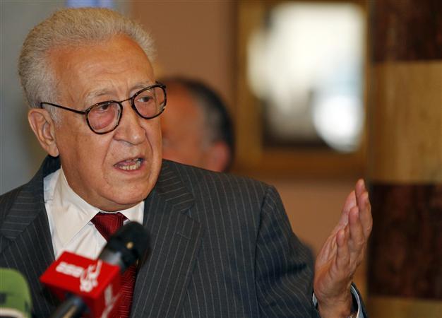 UN Syria envoy Brahimi visits Syrian refugees in Turkey