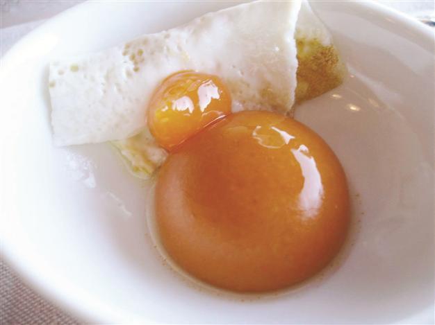 Egg yolk may be as bad as smoking