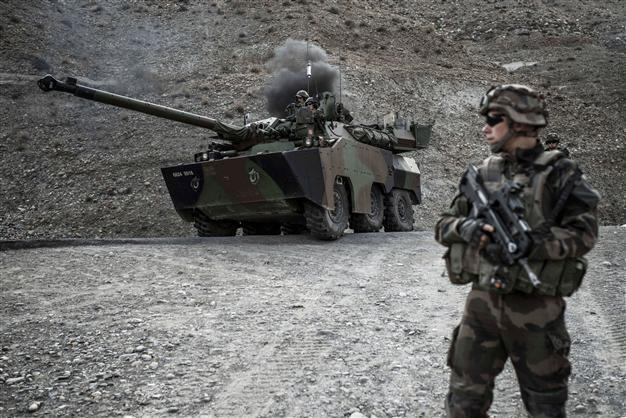 Taliban suicide attack kills 14, including NATO troops