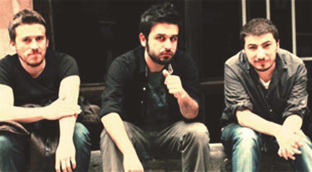 The Stok performs at Tuksim bar