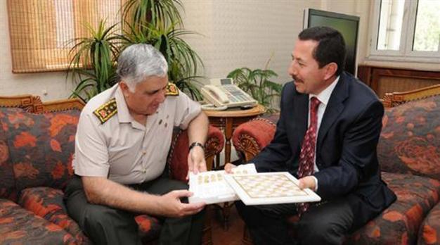 Turkish governor, army chief face public fury over gifts