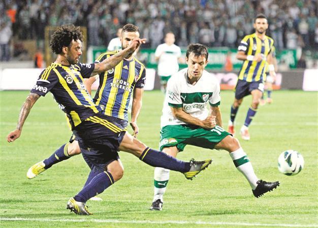Turkish league contenders have bad day at the office