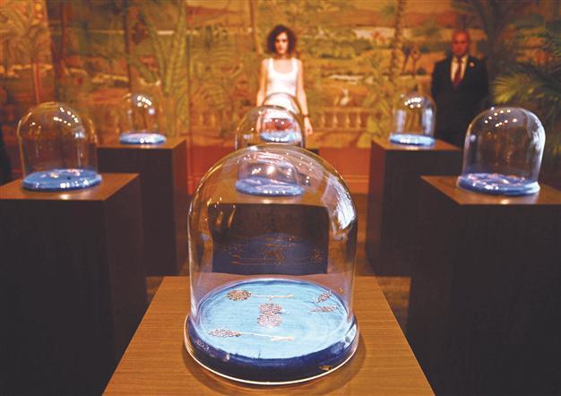 Jewelry shows craftsman’s skill